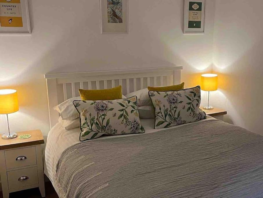 No5 At 53 - 2 Bed Apartment In Leek, Staffs Peak District Eksteriør billede