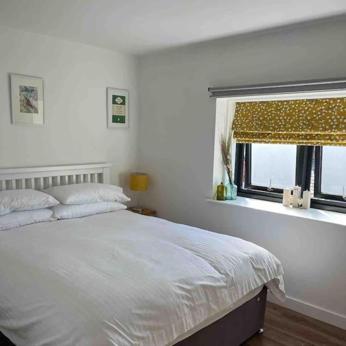 No5 At 53 - 2 Bed Apartment In Leek, Staffs Peak District Eksteriør billede