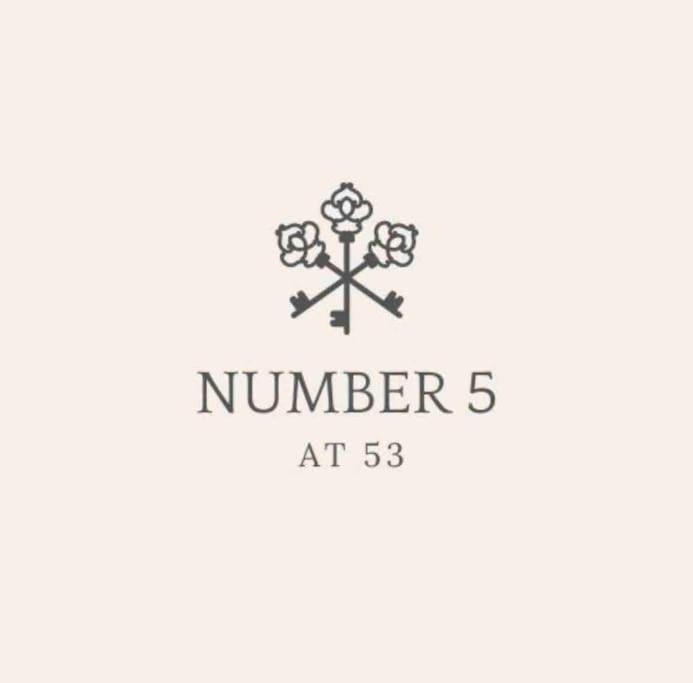 No5 At 53 - 2 Bed Apartment In Leek, Staffs Peak District Eksteriør billede